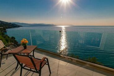 פנסיון Room In Guest Room Homric Boutique No69