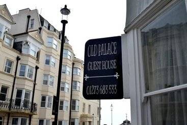 ペンション The Old Palace Guest House