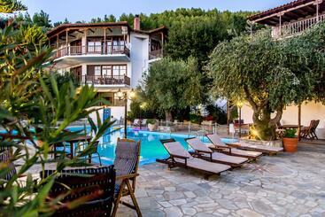 מלון דירות Porto Koufo Resort