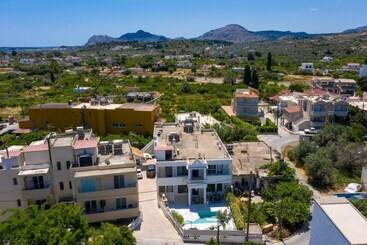 レジデンス Mikaela S Pool House