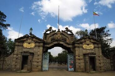 Black Horse Hotel Apartment