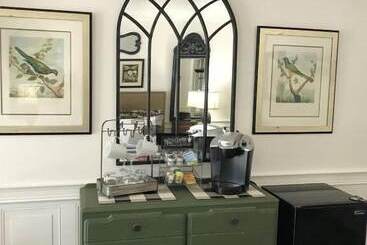 فندق Bandon Marina Inn