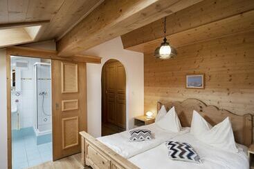 בית מלון כפרי De Commune Rougemont