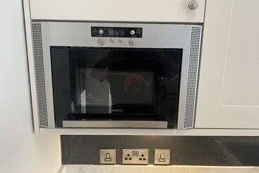 דירת נופש Luxury 2 Bed Apartment Great Location