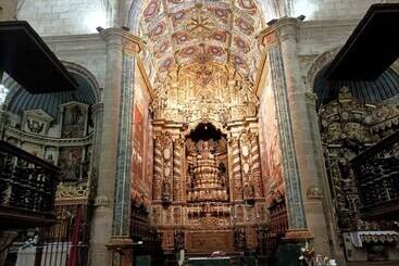 اقامتگاه Stunning House In Mirandela Ideal For 10 People