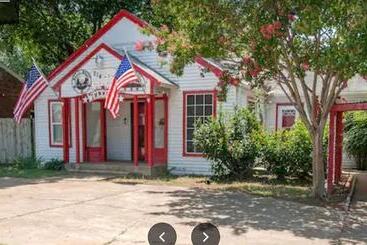 Wild Wild West Backpackers Hostel