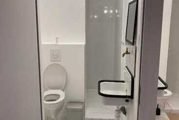 Hostel Manusurf