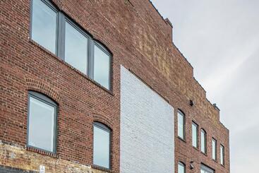 فندق Elevation Lofts