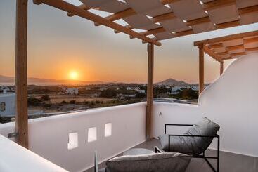 בית מלון כפרי Mirabelle Luxury Villas