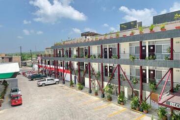 فندق Yorio Inn