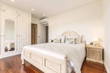 レジデンス Stunning 6 Bed House In Brito, Guimaraes
