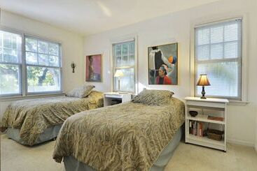 茅舍 Artist Garden By Avantstay Great Location W/ Balcony, Outdoor Dining, Shared Pool & Bbq! Week Long S