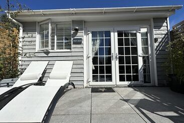 コテージ Seaside Cabin Retreat In Hayling Island