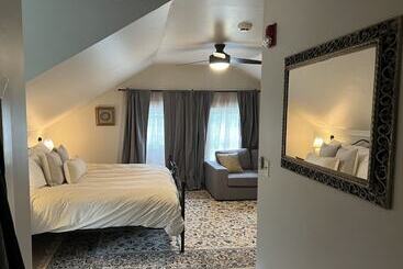 Independence Inn