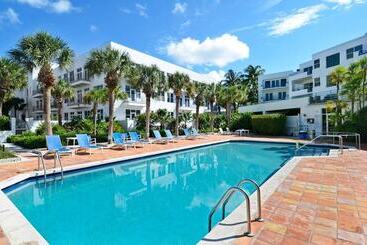 茅舍 Sundown Refuge By Avantstay Great Location W/ Patio, Outdoor Dining, Bbq & Shared Pool! Week Long St