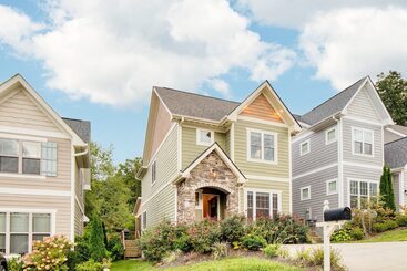 بيت ريفى Sweetgum By Avantstay Black Mountain Retreat W/ Covered Deck