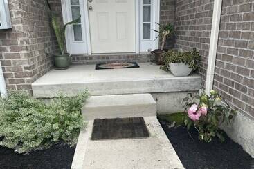 مبيت وإفطار West Chester Gallery