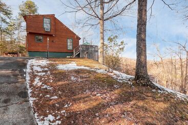 コテージ Fontana By Avantstay Gorgeous Mountain Cabin W/ Views, Hot Tub & Game Room!