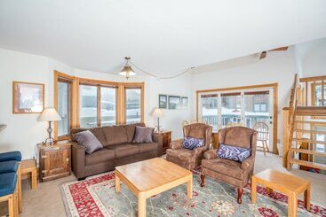 茅舍 Mountain House East By Avantstay Close To The Slopes And Town!