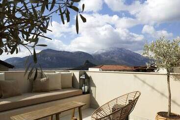 بنسيون The Storyteller Boutique House