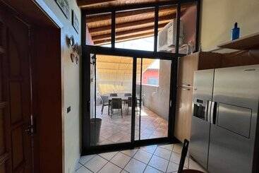 إقامة Apartment With Terrace Close To Catania, Sicily