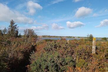 コテージ 6m Emperor Tent, Near Whitby, With Log Burner