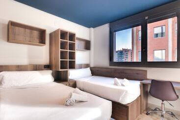 فندق صغير Livensa Living Studios Valencia Marina Real