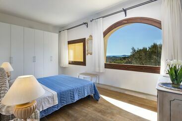 تختخواب و صبحانه Iconic Luxury Suite