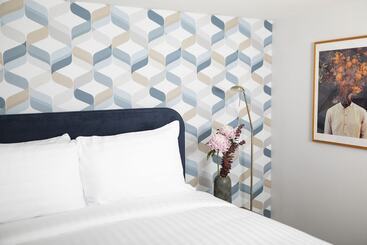 هتل آپارتمان Bob W Commercial House