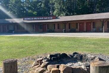 Cedar Falls Motel