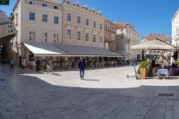 Hostal Luxury Rooms Rustic Chic