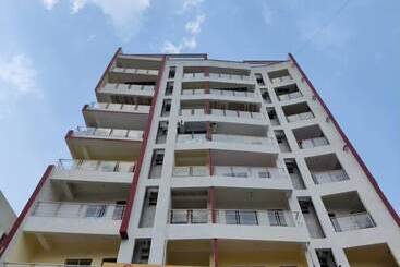 בית מלון כפרי Stayvilla Royal