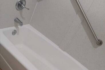 فندق على الطريق Budgetel Inn  Decatur