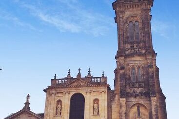 アパートホテル Premiere Pierre