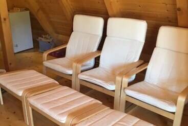 住所  Beautiful 3 Bed House In Crni Lug