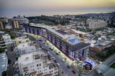 Algora Halal Hotel   All Inclusive