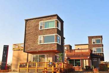 Gangneung Gyeongpo Holiday Pension