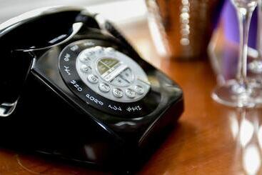 ホテル Oakley Court