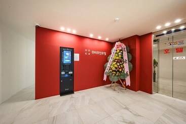 Suwon Movie Motel