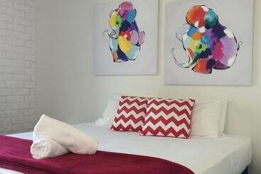 Arcadia Village Motel