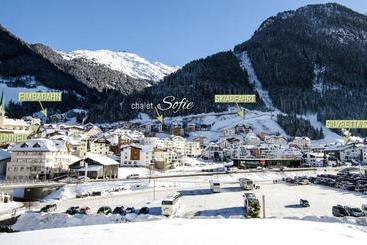 Отель Appartementhaus Chalet Sofie