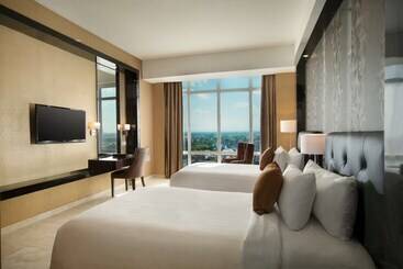 ホテル Grand Mercure Solo Baru