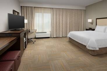 هتل Hampton Inn & Suites Phoenix Tempe