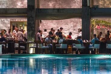 酒店 Paradise Beach Club