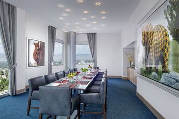 The Art Hotel Denver, Curio Collection By Hilton