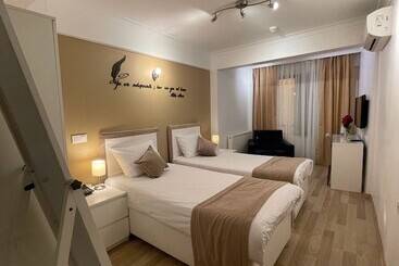 هتل The Print House