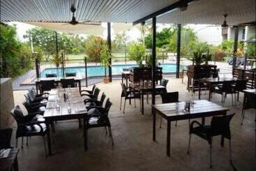 فندق Walkabout Lodge