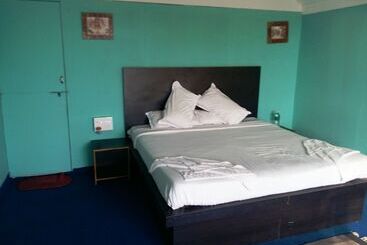 בקתות Neptune Point Hill Cottages