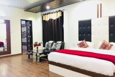 בית מלון כפרי Dalhousie Grand