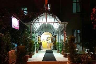 Kardelen Otel